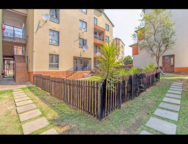 2 BEDROOM APARTMENT BLOCK FOR SALE IN NOORDWYK
